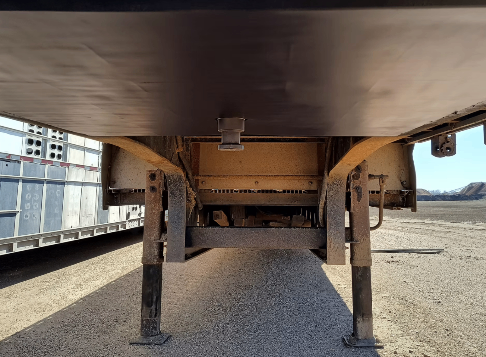 Trailer Landing Gear Service